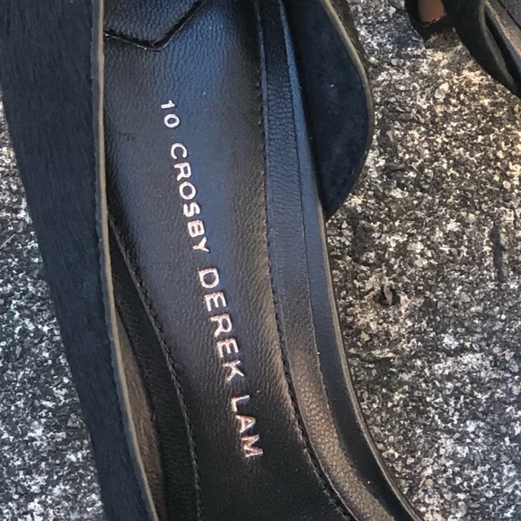 10 Crosby Dereck Lam Black Real Fur High Heels. d’Orsay Pumps, Size 7 1/2 NWOT - Picture 3 of 16